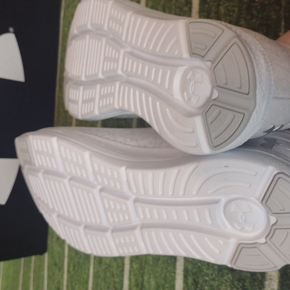Under ARMOUR NWT Charged Impulse Knit Shoes Size 11 - Picture 4 of 6